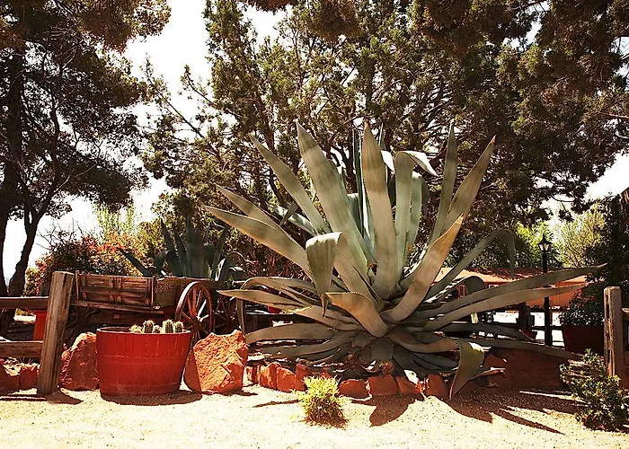 Hotel Sky Ranch