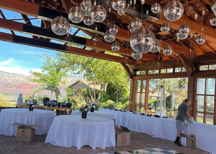 Hotel Sky Ranch